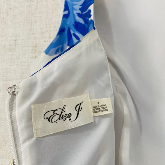 NWT Eliza J Jacquard Creamy White and Blue Floral Pleated Gown, Size 2 - Picture 11 of 16